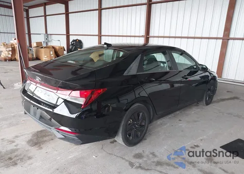 2023 Hyundai Elantra Sel from USA, damaged, VIN 5NPLM4AG7PH119083